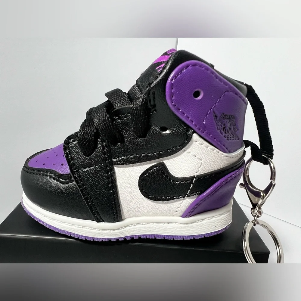 3D Purple Black White 4.5” Mini Sneaker Keychain novelty with box‎